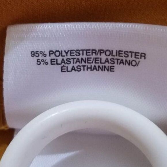 Anne Klein Gold Poly Blend Shell size Medium - Picture 10 of 10